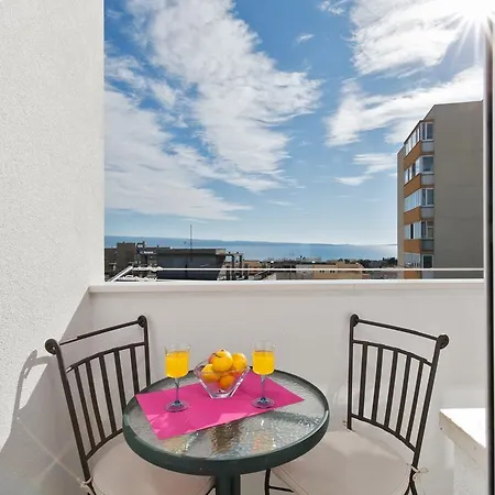 La Felicita Apartment *